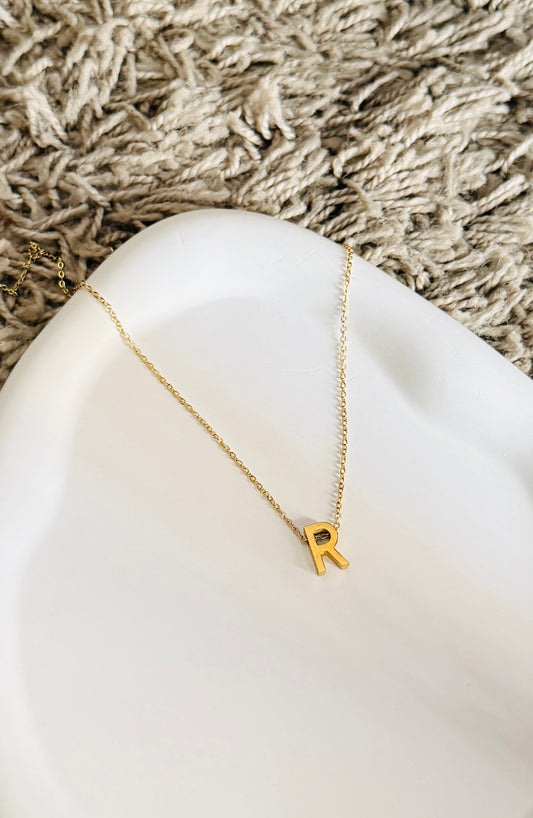 Initiale Necklace - A, S, M, R, H